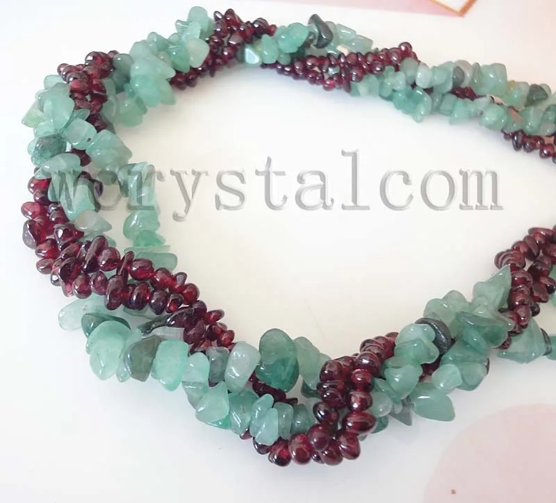 Ожерелье из натурального зеленого граната 4 нити