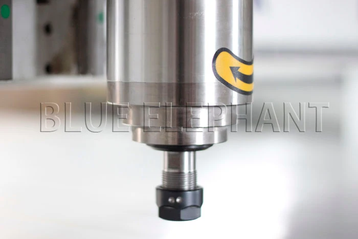 Высокое качество 1325 древесины cnc маршрутизатор с водяным охлаждением шпинделя и