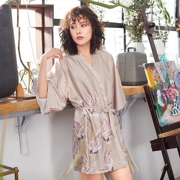 Серый Women Bride Bridesmaid Robe Flower Satin Short Night Robe Sleepwear Night Dress Sexy Bathrobe Plus Size Female Flower NightGown - Цвет: Серый