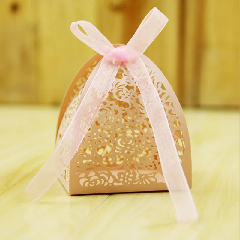 

100pcs/lot Pastoral Style Favors Wedding Decoration Laser Cut Pretty Flower Paper Candy Box For Guests Party Supplies