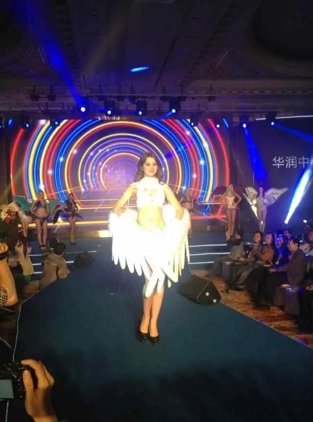 Свадебная фотография/праздничные принадлежности/модельные модные сценические