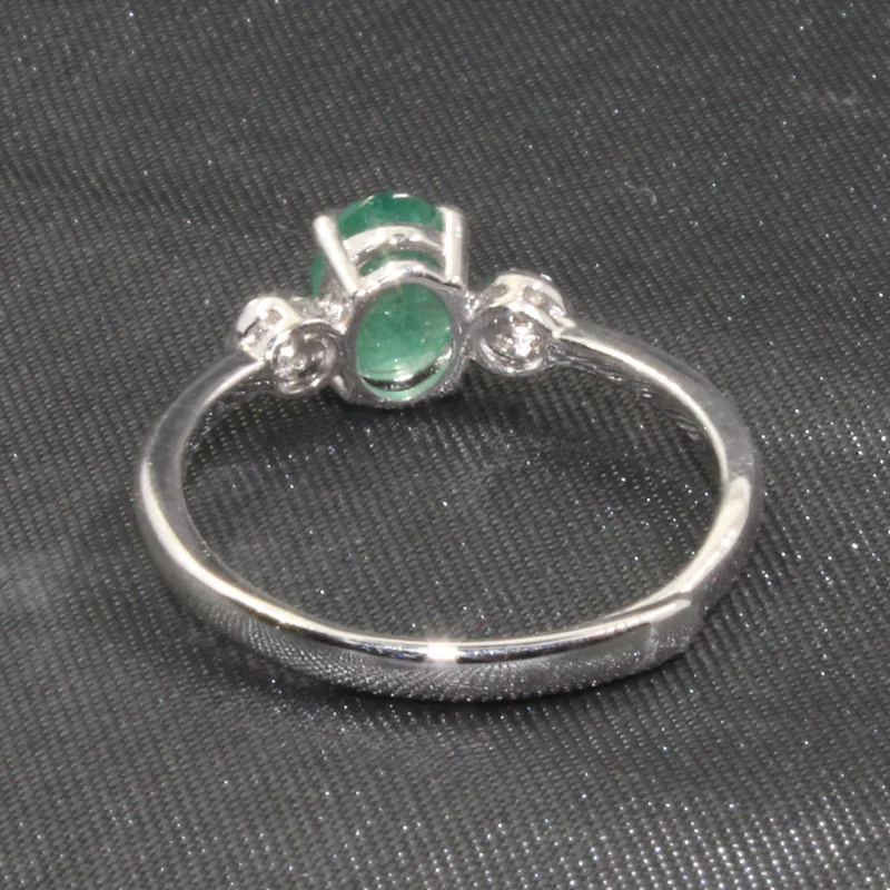 Кольцо из серебра 925 пробы с изумрудом 0.6ct|Кольца| |