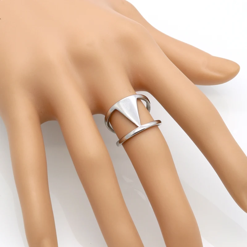 

Hot sell Chrismas Gift Wholesale Gold Color Ring Fashion Jewelry, Small Triangle Stainless Steel Ring