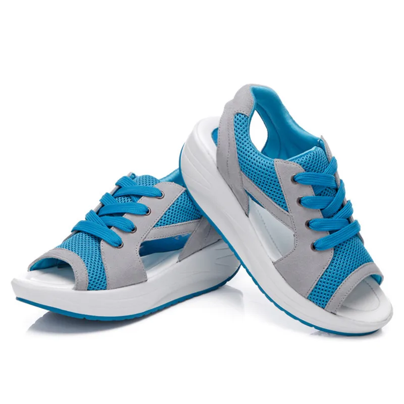 blue women sandals Женские босоножки; Новинка года; мягкие клинообразные летние сандалии с открытым носком; женская прогулочная обувь из дышащего сетчатого материала; открытые туфли на плоской подошве; кроссовки - Цвет: blue women sandals