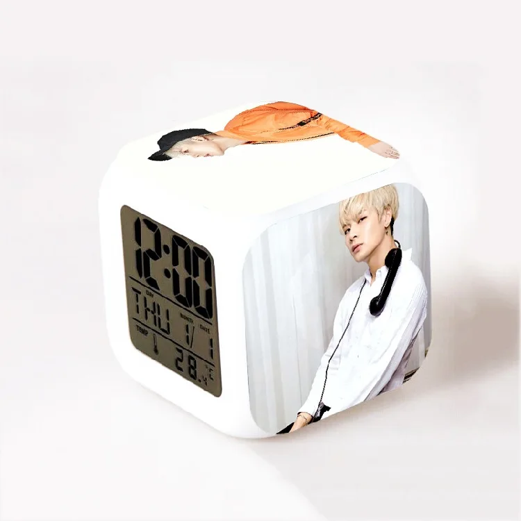 

[MYKPOP]GOT7 JACKSON LED 7 Color Flash Changing Night Items KPOP Fan Collection SA18090809