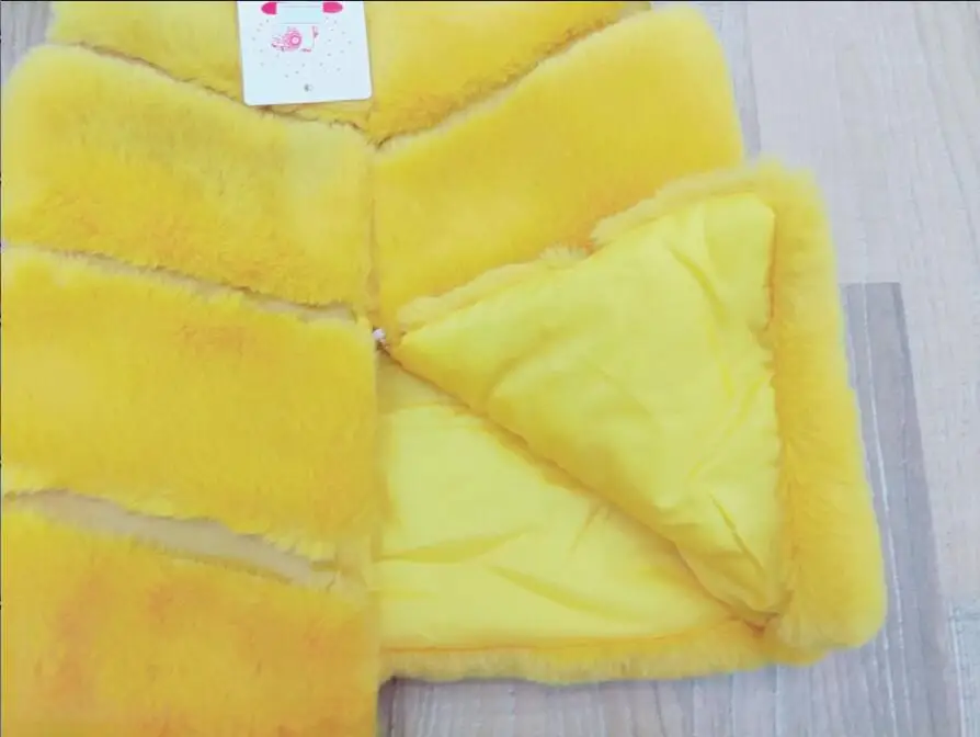 Зимняя одежда для маленьких девочек жилет из искусственного меха пальто теплый