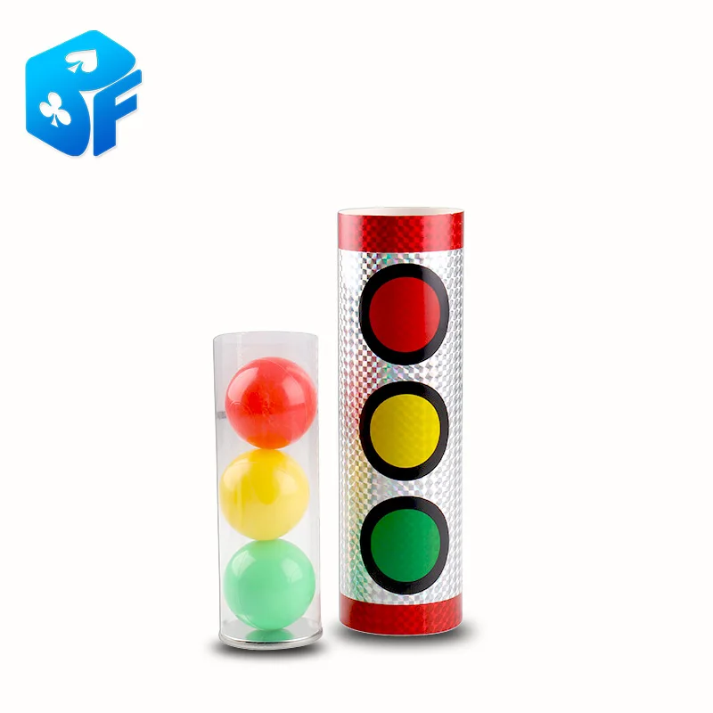 Чудо-шарики волшебные трюки крупным планом сцена классические игрушки иллюзия