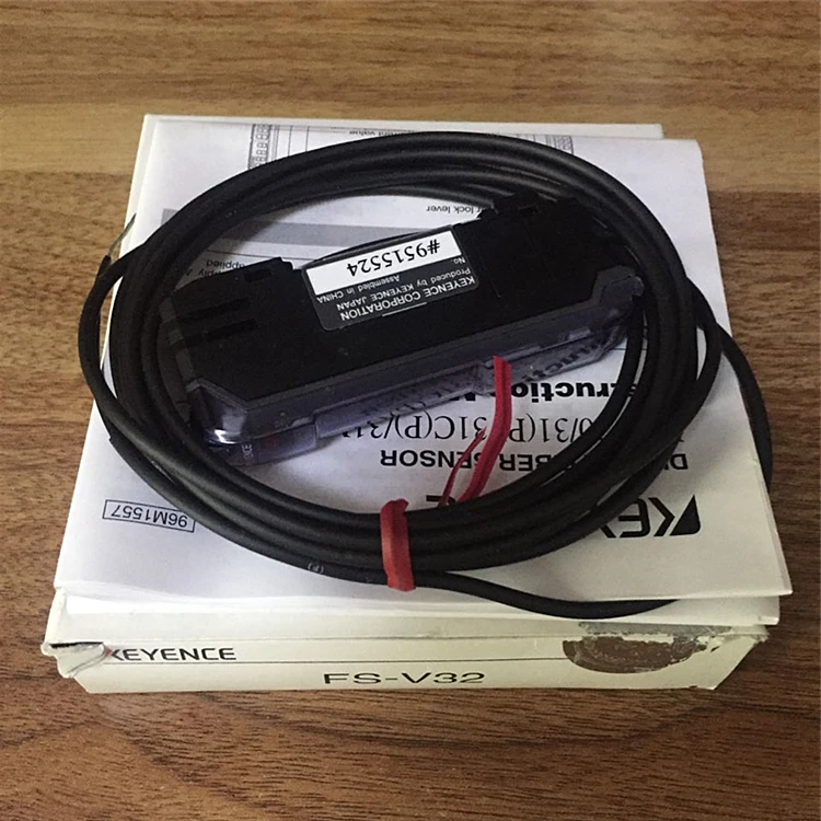 

Fiber amplifier FS-V32 New original