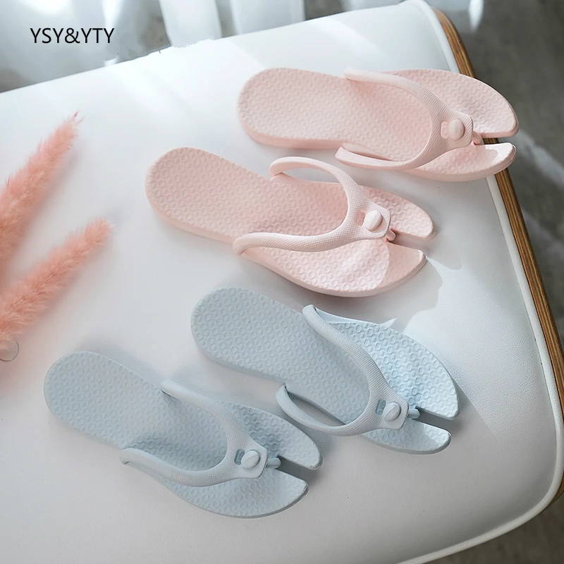 

2019 new summer travel slippers female summer portable folding aircraft travel home bathroom slip travel slippers