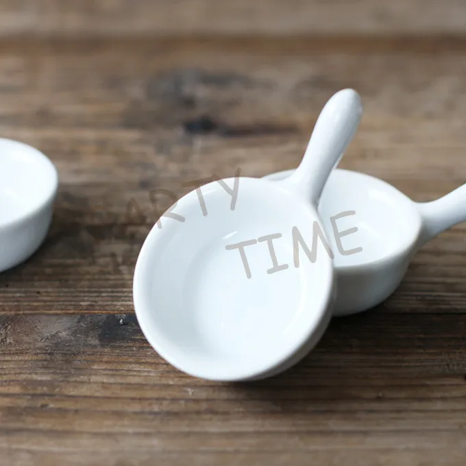 Керамическая белая круглая мини посуда с ручкой блюдо для аппетита вечерние и