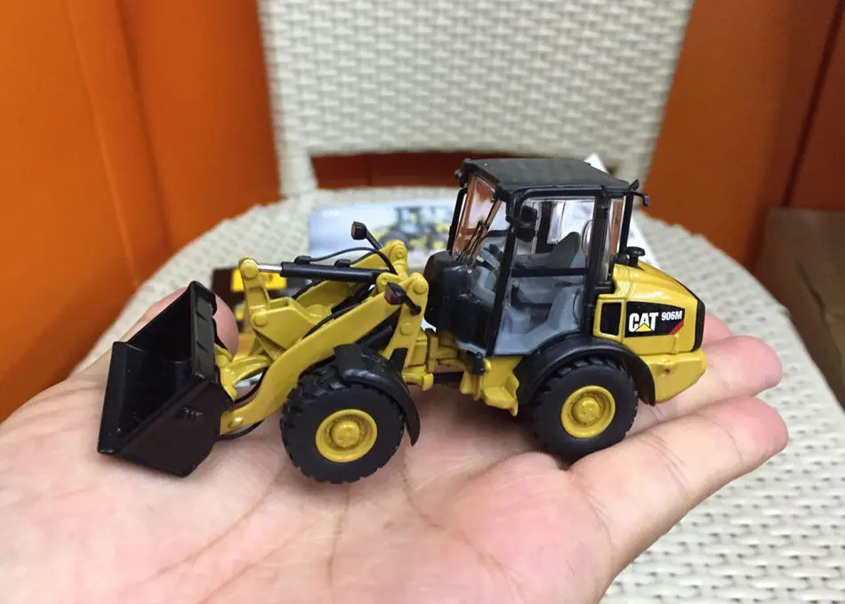 Caterpillar Cat 906 М колесный погрузчик 1:50 Масштаб металлические модели путем литья под