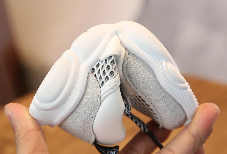 Новая детская обувь для девочек и мальчиков детские кроссовки из дышащей сетки