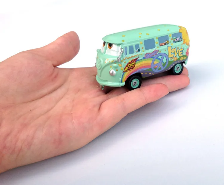 Disney Pixar с рисунками из мультфильма Тачки 2 Diecast Fillmore игрушки металлических сплавов