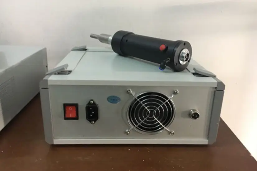 Цифровой ультразвуковой аппарат для точечной сварки 28 кГц пластиковый сварочный