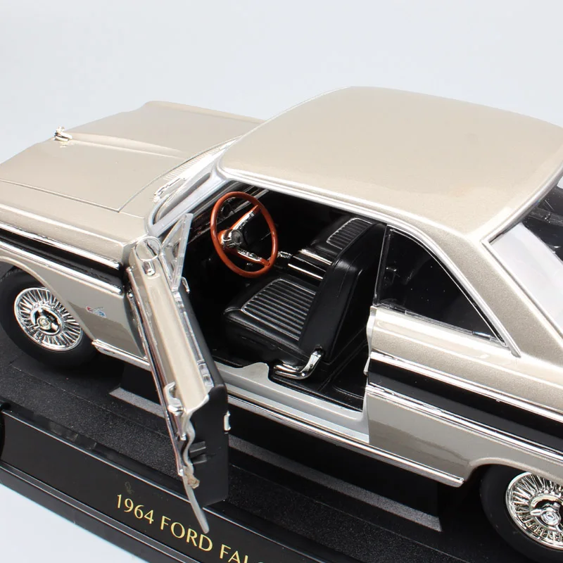 1:18 Масштаб классический ретро дорожный знак 1964 FORD FALCON Sprint hardtop Diecasts& Toy Vehicles модели автомобилей Коллекция игрушек для мальчиков