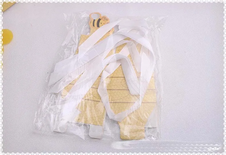 

50PCS Bee Wedding Favor Boxes Candy Box Favors And Gifts Event & Party Supplies Free Shipping