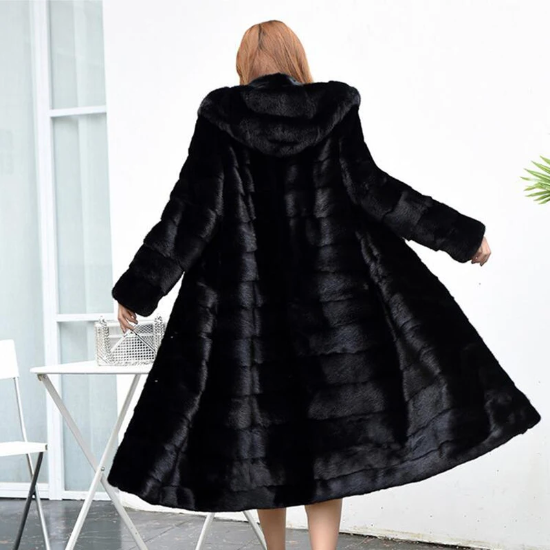 Женская шуба из натурального кроличьего меха