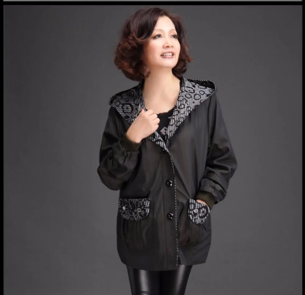 

Xl-6xl 2021 Spring And Autumn New Women's Mother Windbreaker Jacket Plus Fertilizer Xl Hooded Loose Long-sleeved Printing Coat