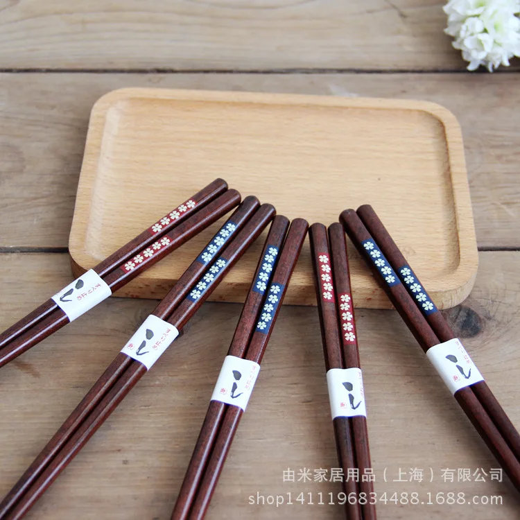 Палочки для еды из массива дерева палочки в японском стиле с цветком вишни | Дом и
