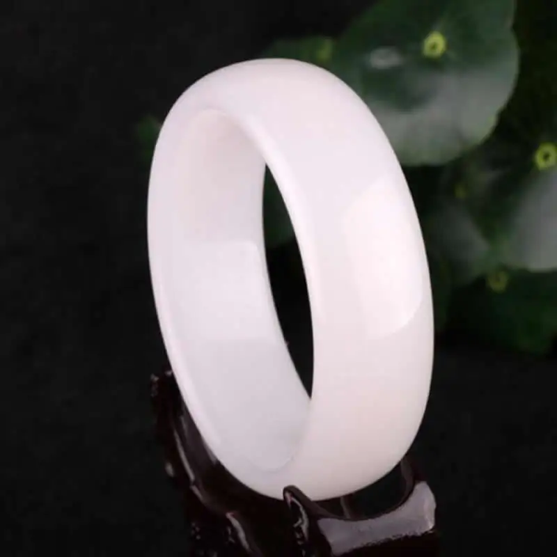 

Natural A Grade White Jadeite Bangle Diameter 64mm