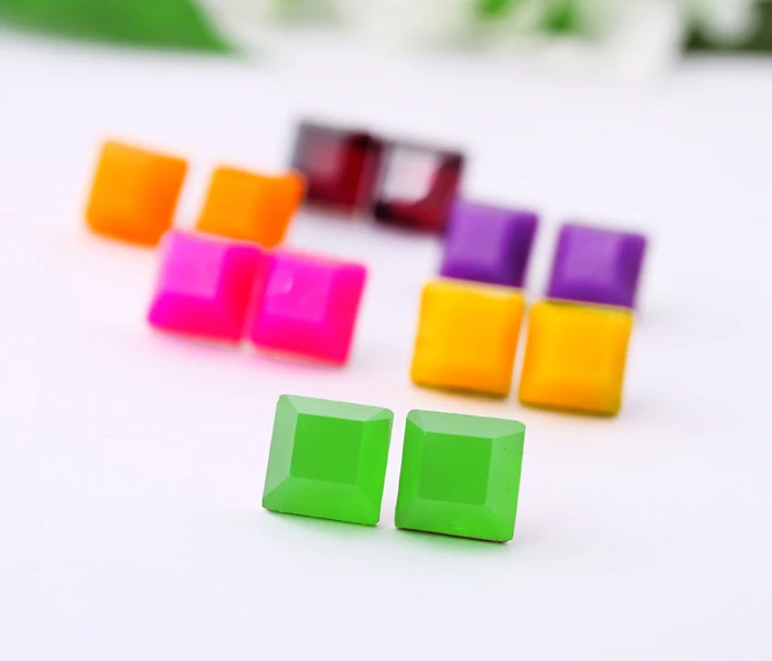 Модные неоновые серьги-гвоздики в виде сладкой девушки 6 цветов s E697 | Украшения и