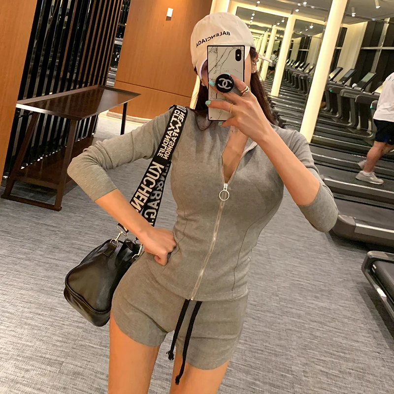 

New arrival women temperament OL two-piece set zip Sweatshirt and comfortable short pant fashion wild bouncy casual women set
