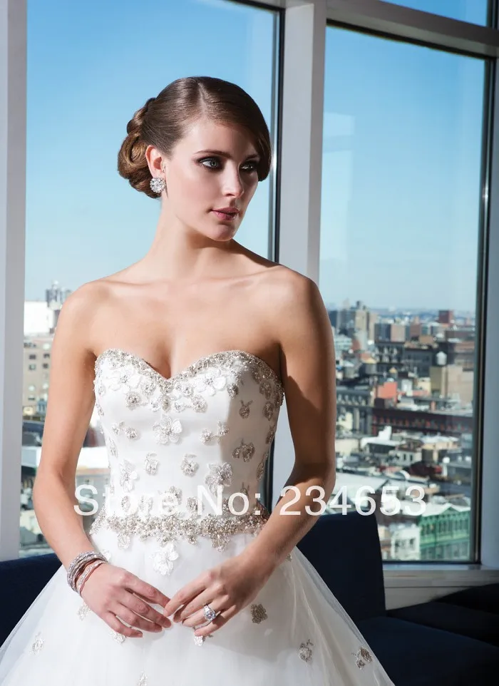 2014 New Sweetheart Flowers Lace Tulle Ball Gown Wedding Dress with Long Train Bridal | Свадьбы и торжества