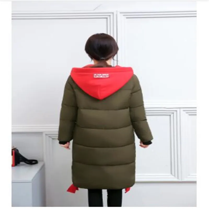 Женская зимняя куртка с капюшоном теплая длинная приталенная большого размера 3XL