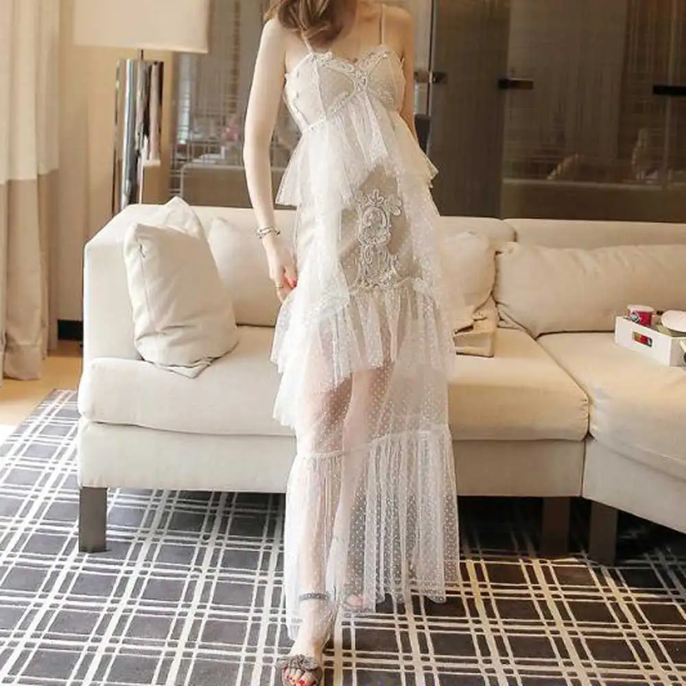 Женское длинное кружевное платье в стиле бохо белое на бретельках Сетчатое лето