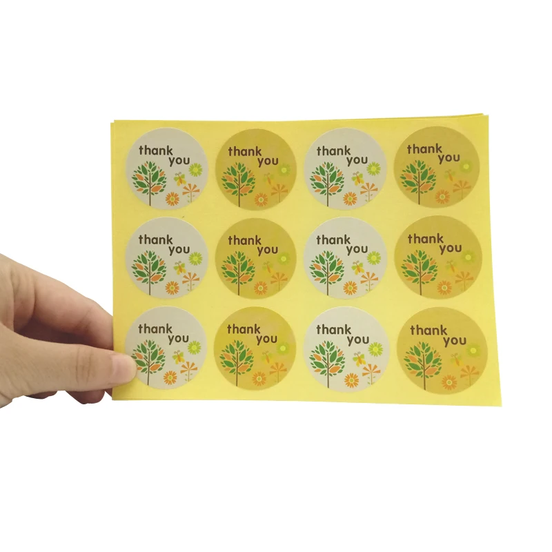 

1200pcs/Lot Thank You Small Tree Christmas Baking Sealing Kraft Sticker Seal Label DIY Round Paper Sticker Label Wholesale