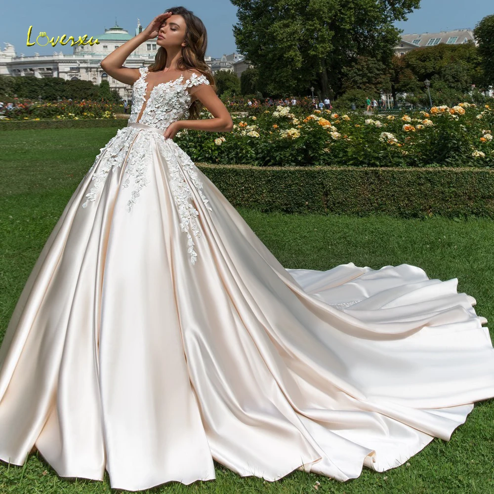 Loverxu Cap Sleeve Scoop Princess Ball Gown Wedding Dresses 2022 Appliques Beaded 3D Flowers  Robe De Mariee Satin Bridal Gowns