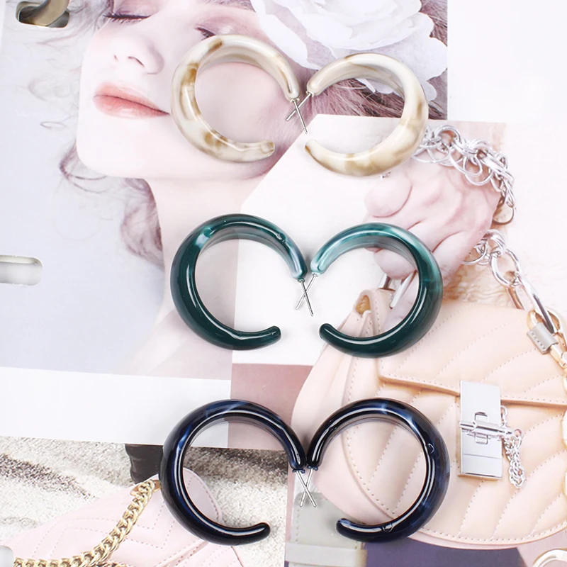 Серьги гвоздики в японском и корейском стиле женские простые акриловые круглые