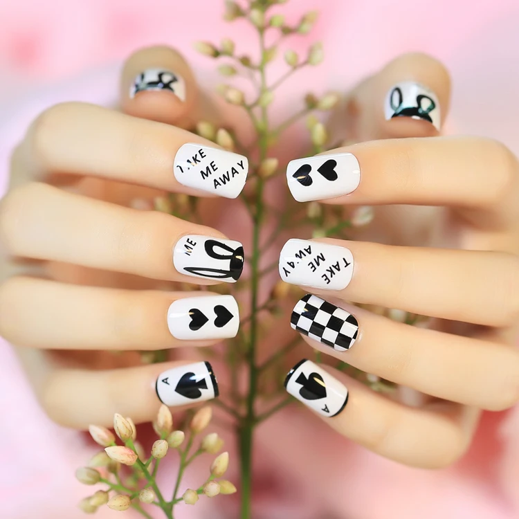 Черный и белый в стиле хип-хоп поддельные продукты ногтей | Красота здоровье