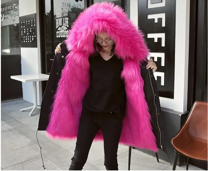Высокое качество Новинка 2017 года зимняя куртка Для женщин большой енота модные