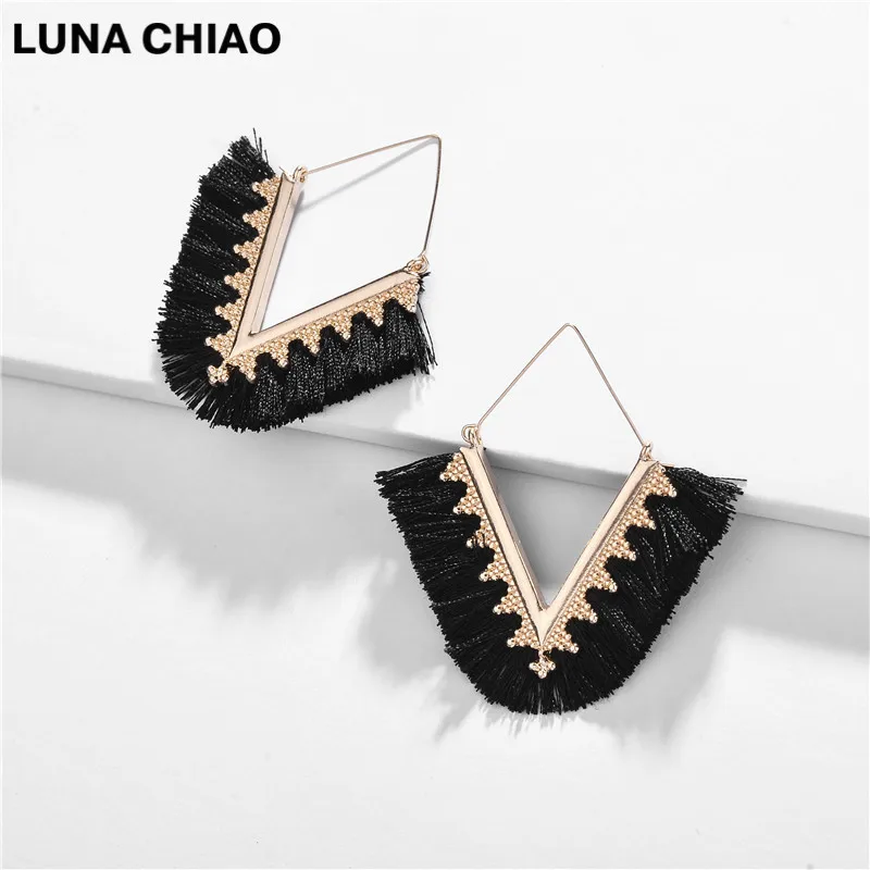 Black LUNA CHIAO новые трендовые v-образные серьги-капельки с бахромой для женщин большие массивные висячие серьги - Окраска металла: Black