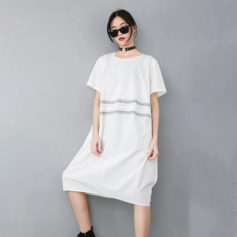 Фото CHICEVER Spring Striped Print Women Dress O Neck Short Sleeve Loose Oversize Knee-length Bud Female Dresses 2019 Fashion New Женская CHICEVER Spring Striped Print Women Dress O Neck Short Sleeve Loose Oversize Knee-length Bud Female Dresses 2019 Fashion New Женская