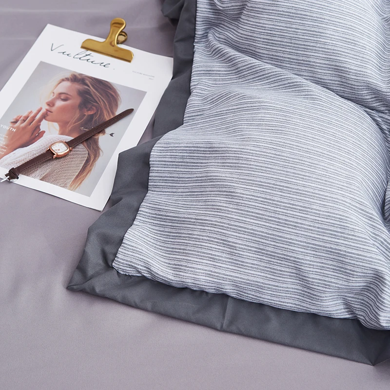 Комплект постельного белья из 4 предметов наволочка пододеяльник одеяло