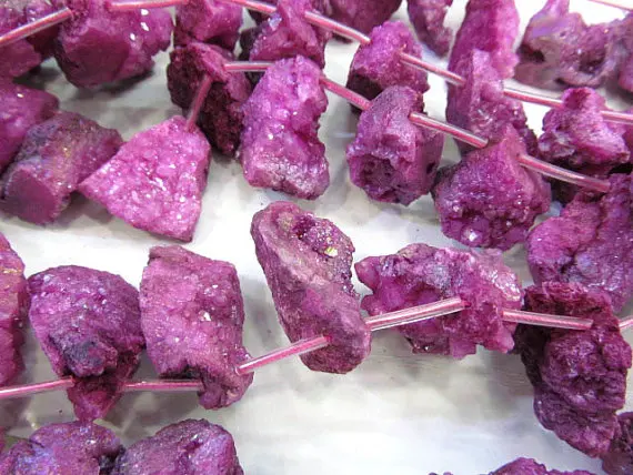 

2strands 8-25mm Raw Titanium Natural Rock Quartz ,teardrop Nuggets freeform cherry rose red white blue violet green bead