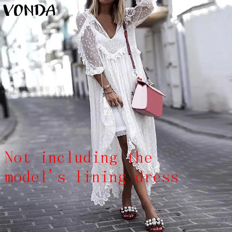 Фото Женское кружевное платье VONDA белое в горошек с v-образным вырезом и асимметричным