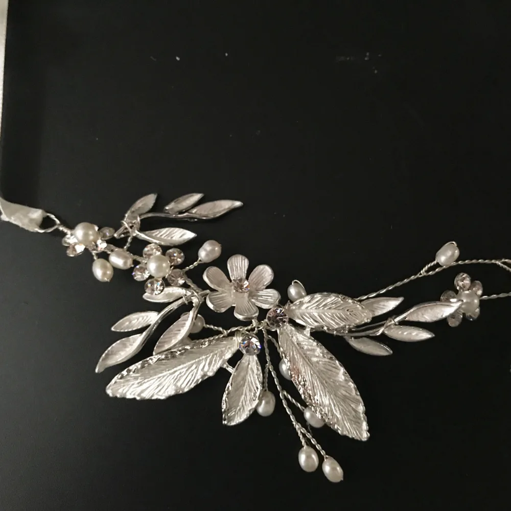 

Antique Silver Leaves And Flower Bridal Hair Vine Crown Handmade Pearls Beaded Headband Wedding Headpiece 2018 Hair Accessories
