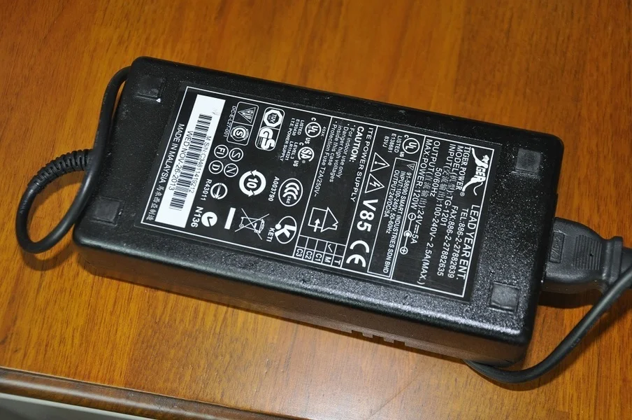 Китайская простая в использовании пневматическая маркировочная машина с