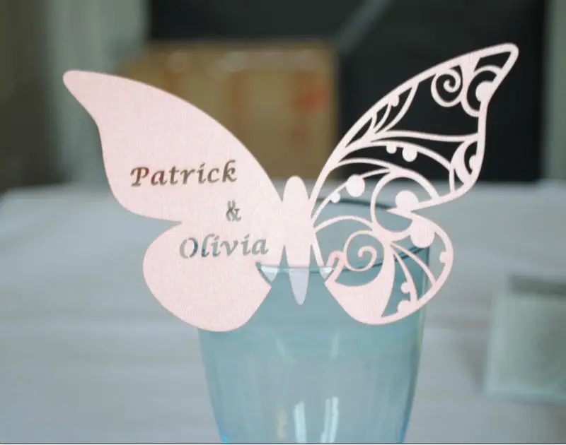 

Fashionable latest butterfly place name cards design for wine glass