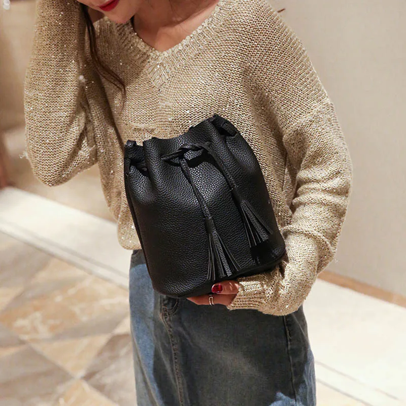 

pularNew Arrival Women Female Solid Color Bucket Shoulder Bag Ladies PU Leather Crossbody Bags Drawstring Handbag with Tassel Po
