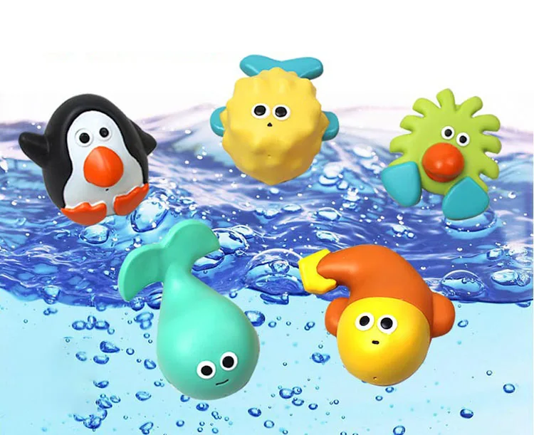 

Hot sales 9cm bathing water toy bath toy baby float Play in water squirt baby toy swim water toys children Wound-up Doll gift