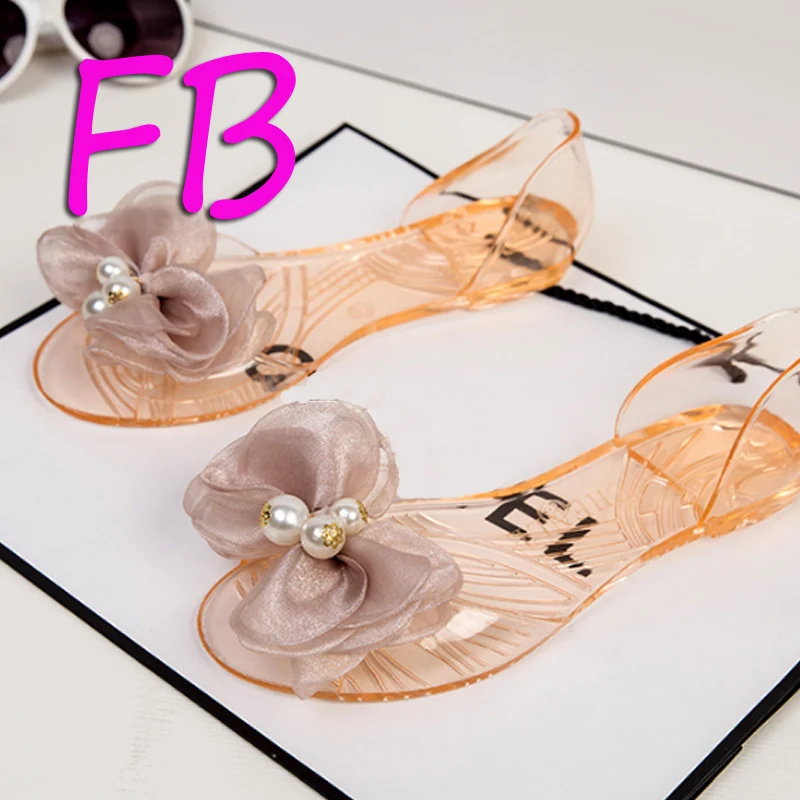 Пляжные сандалии с бабочкой и жемчугом Melissa Camellia прозрачные открытым носком 2019