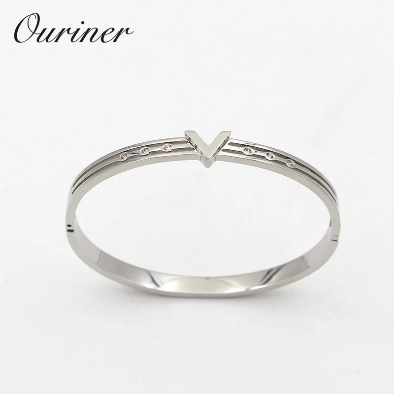 Классические браслеты с буквами V из нержавеющей стали розового золота