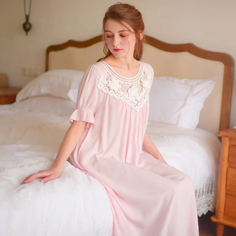 

Women's Sleep & Lounge