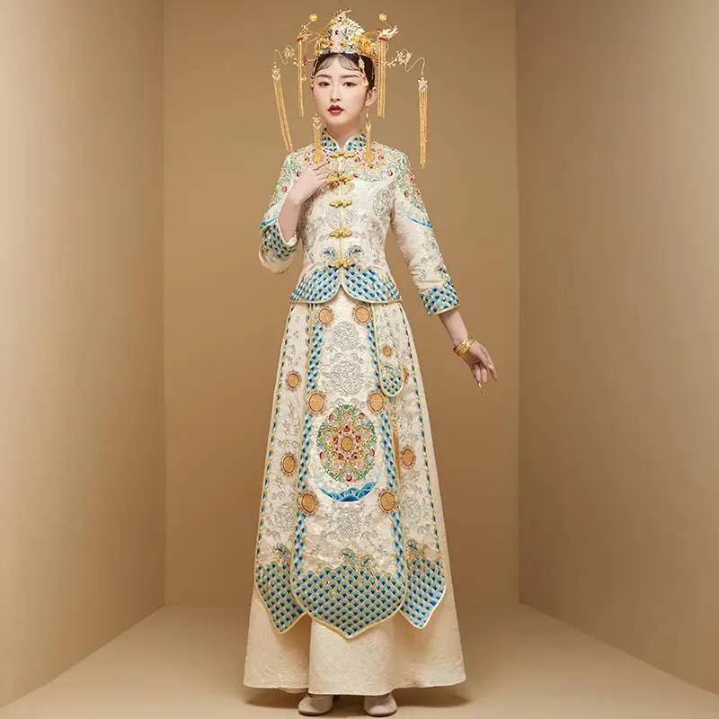 Китайская вышивка цветок для женщин Cheongsam Шампанское свадебное платье костюм Старинные пуговицы вечерние свадебные платья Hanfu одежда - Цвет: Champagne