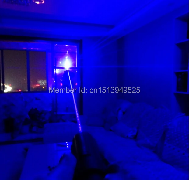 

High power Military Blue laser pointers 500000m 500w 450nm Flashlight Light Burning match/dry wood/black Burn cigarettes Hunting