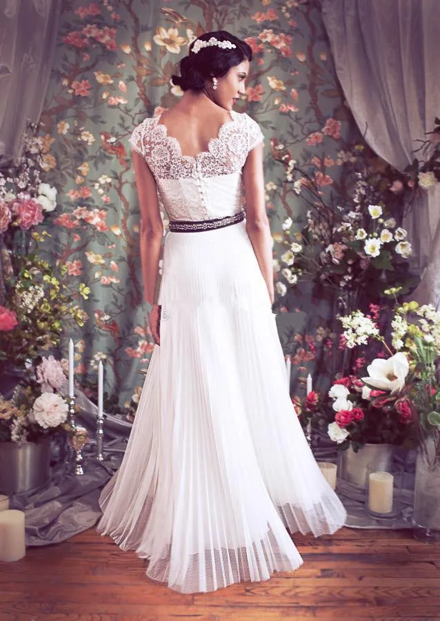 2017 Скромные Кружева Свадебные Платья Плиссе Тюль Пляж Свадебное Платье Чешские